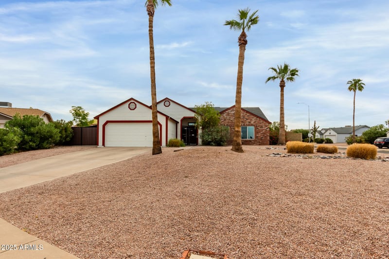 1705 Diego Cir, Mesa, AZ 85205