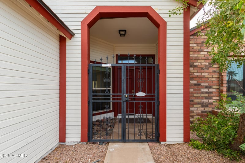 1705 Diego Cir, Mesa, AZ 85205