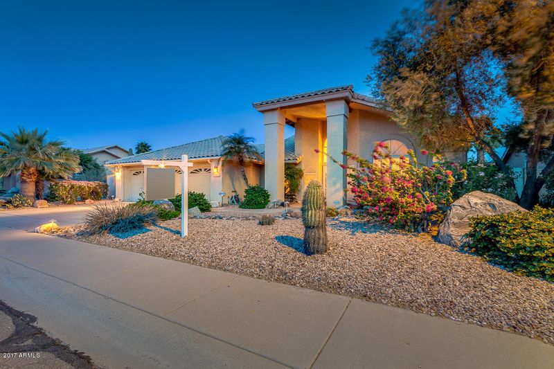 1705 E Brookwood Ct, Phoenix, AZ 85048