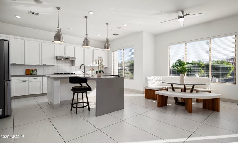 1705 Parnell Dr, Phoenix, AZ 85085