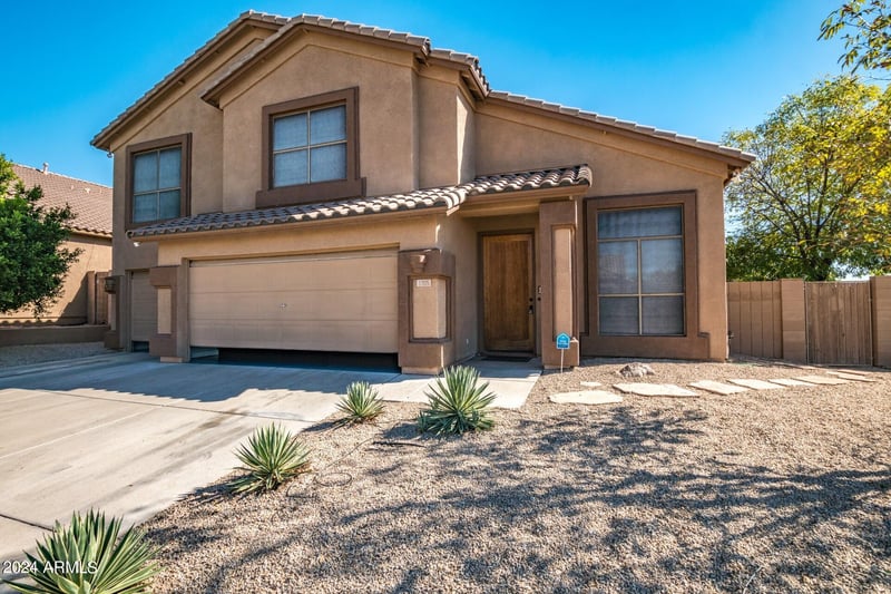 1705 Rose Garden Ln, Phoenix, AZ 85024