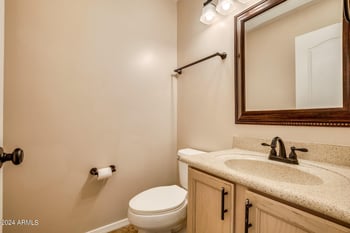 1705 Rose Garden Ln, Phoenix, AZ 85024