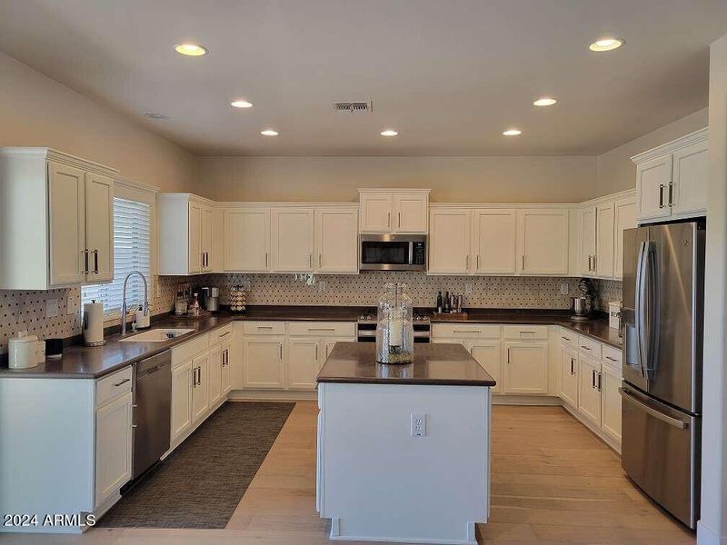 1705 W Gambit Trl, Phoenix, AZ 85085