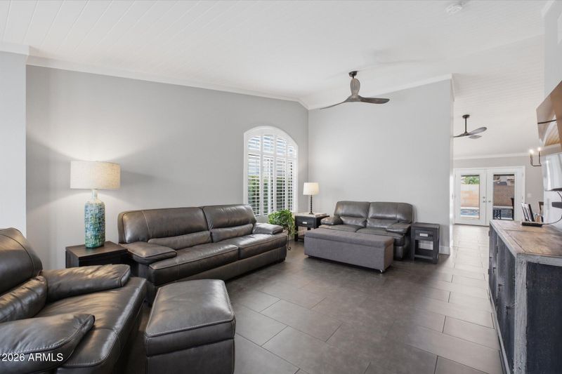 1705 W Merrill Ln, Gilbert, AZ 85233