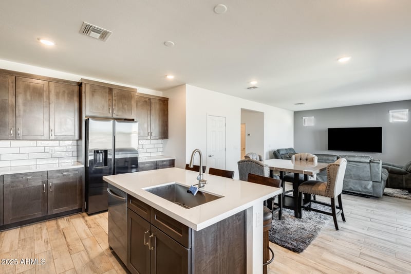17056 Red Bird Rd, Surprise, AZ 85387