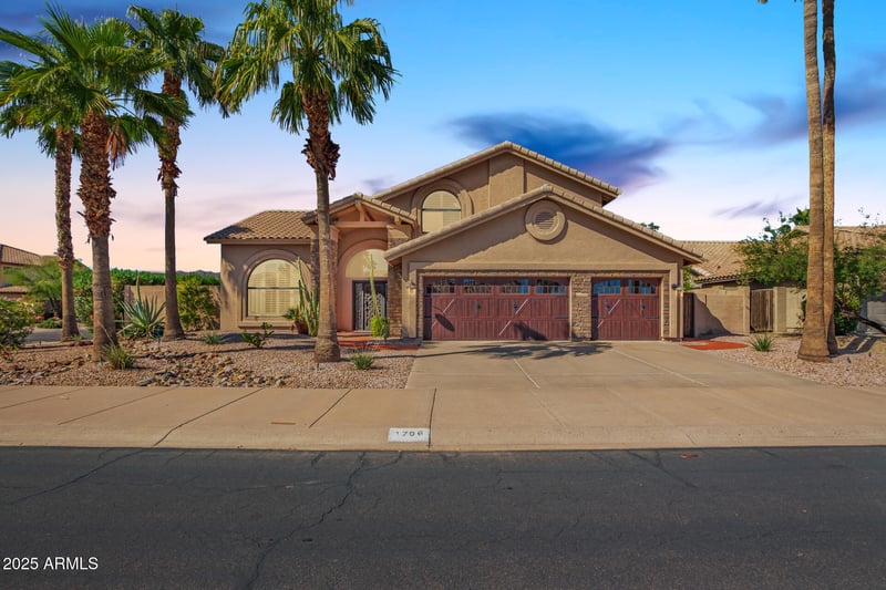 1706 Brookwood Ct, Phoenix, AZ 85048