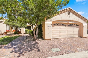 17061 N Moccasin Trl, Surprise, AZ 85374