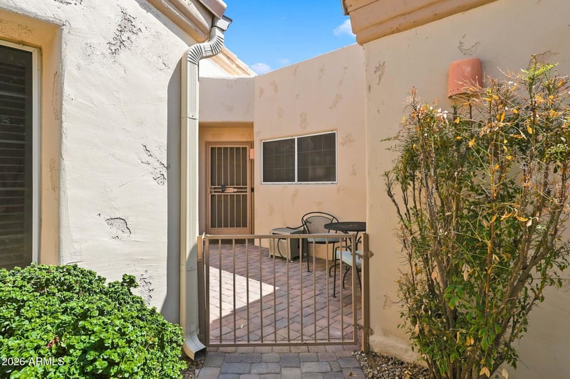 17061 N Moccasin Trl, Surprise, AZ 85374
