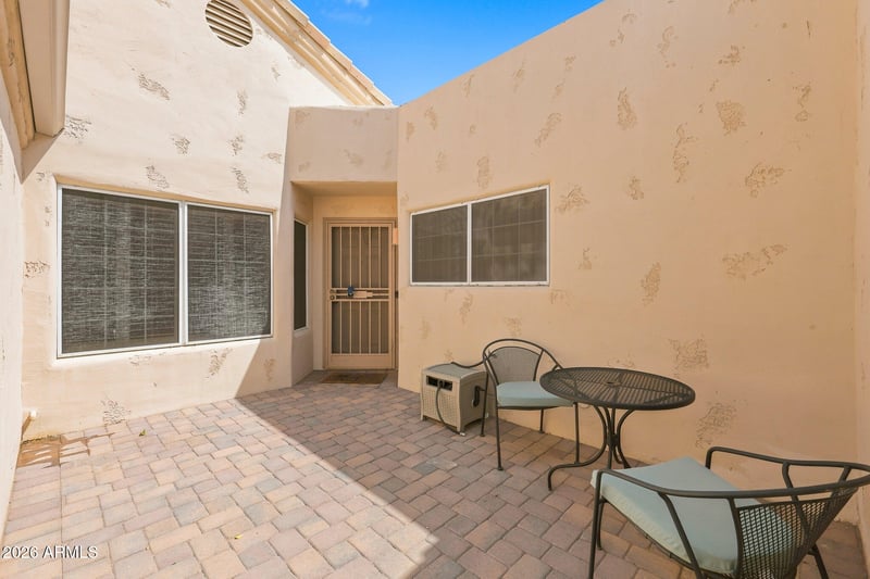17061 N Moccasin Trl, Surprise, AZ 85374