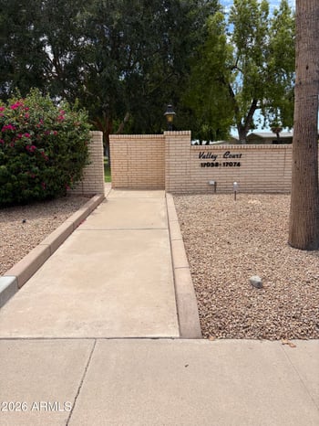 17062 N 106th Ave, Sun City, AZ 85373