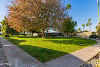 17066 106th Ave, Sun, AZ 85373