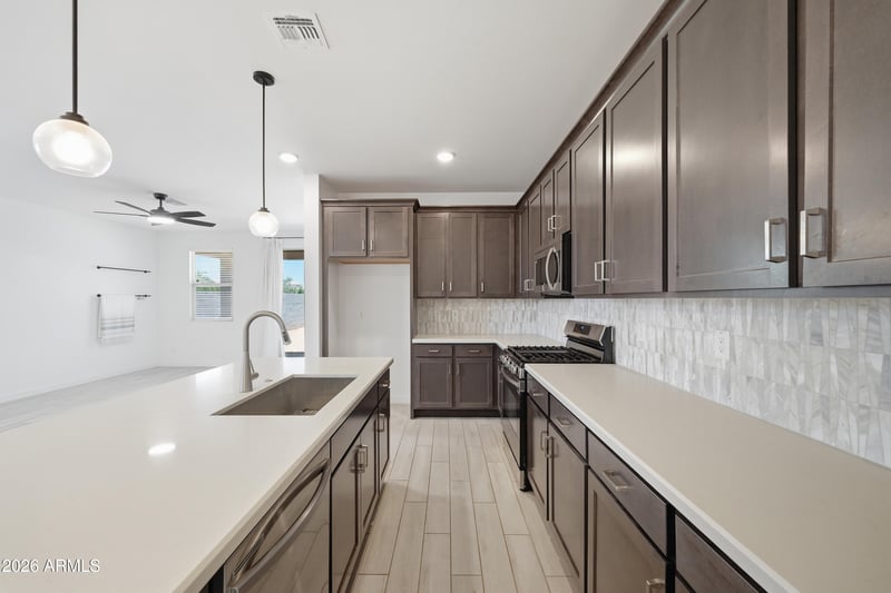 17068 W Maya Way, Surprise, AZ 85387