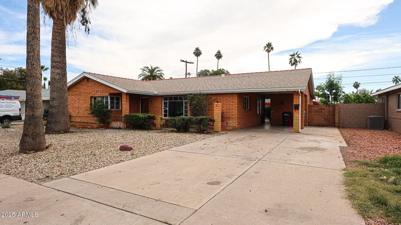 1707 Highland Ave, Phoenix, AZ 85015