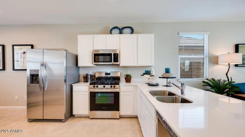 17077 W Swayback Ps, Surprise, AZ 85387