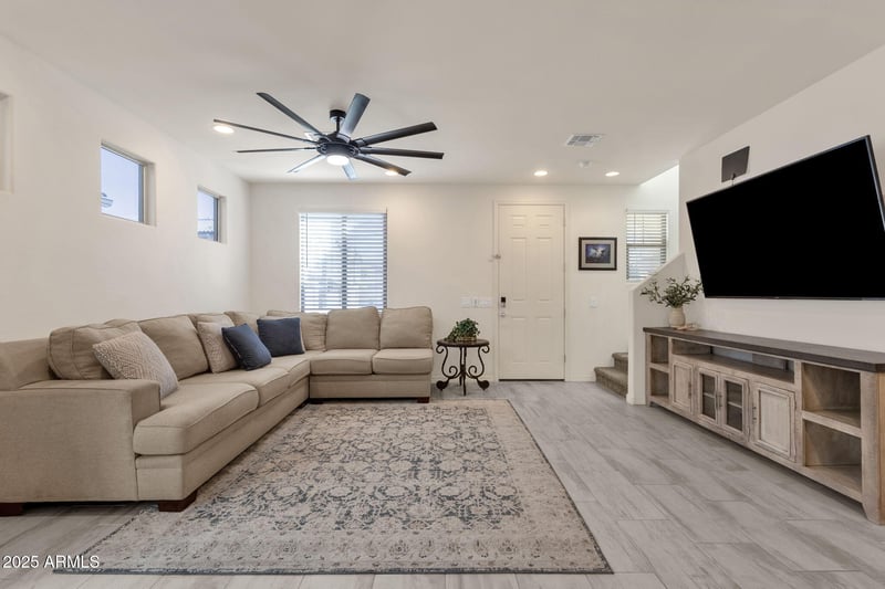 1708 83rd Way, Mesa, AZ 85209