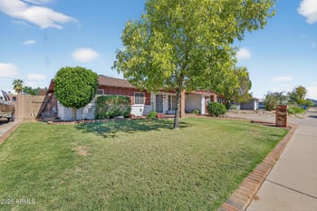 1708 Mission Ln, Phoenix, AZ 85021