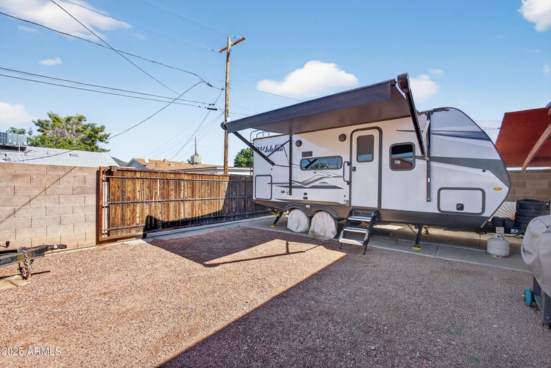 1708 Mission Ln, Phoenix, AZ 85021