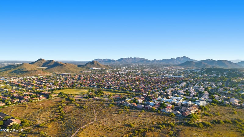 1709 Gelding Dr, Phoenix, AZ 85022