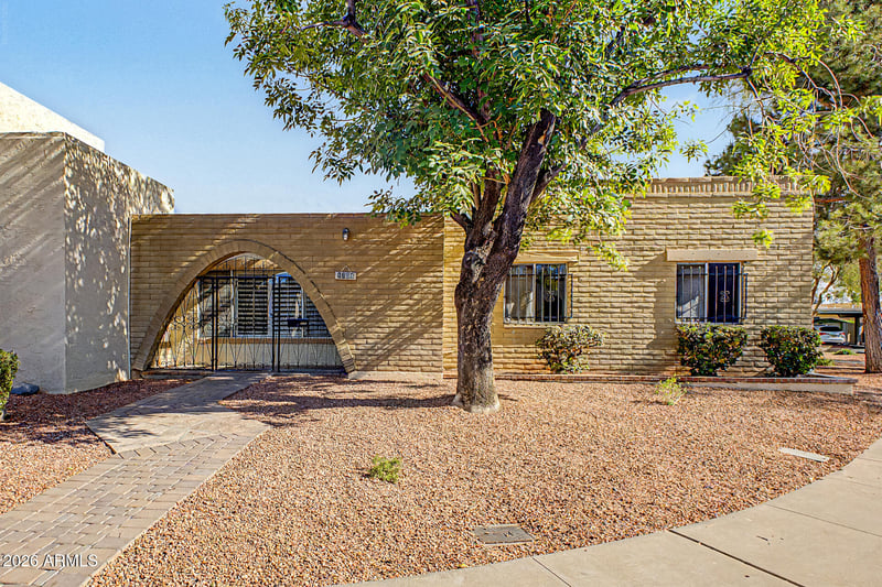 1709 W Stella Ln, Phoenix, AZ 85015