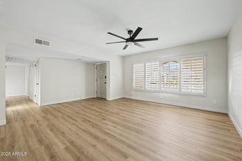 1709 W Stella Ln, Phoenix, AZ 85015