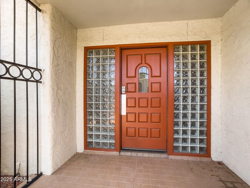 1710 Claremont St, Phoenix, AZ 85015