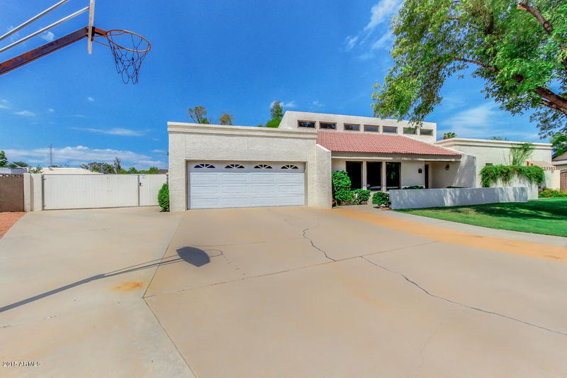 1710 N Hunt Dr, Mesa, AZ 85203