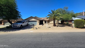 1710 Banff Ln, Phoenix, AZ 85023