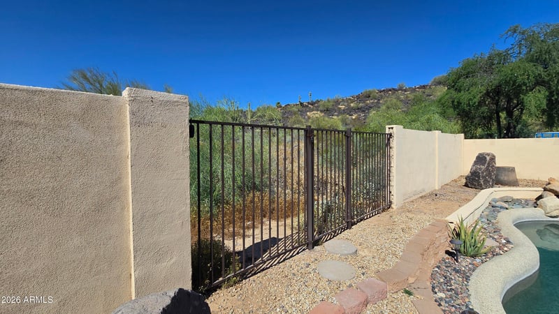 1710 Banff Ln, Phoenix, AZ 85023