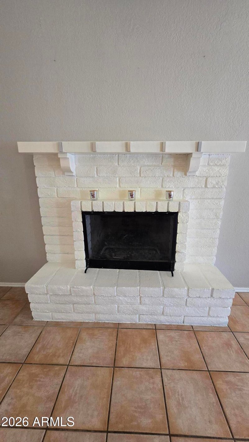 1710 Banff Ln, Phoenix, AZ 85023
