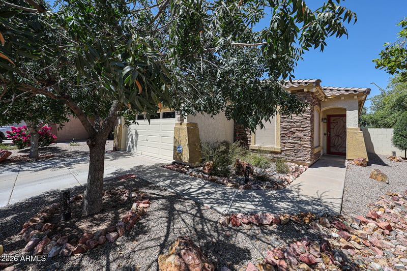 17102 Saguaro Ln, Surprise, AZ 85388