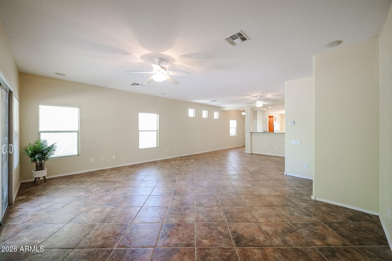 17102 Saguaro Ln, Surprise, AZ 85388