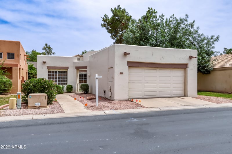 17103 N Moccasin Trl, Surprise, AZ 85374