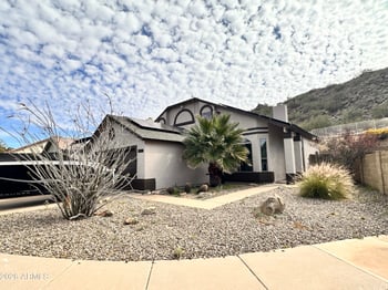 1711 Behrend Dr, Phoenix, AZ 85024