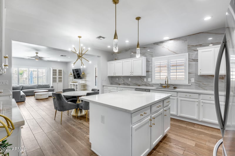 1711 Big Oak St, Phoenix, AZ 85085