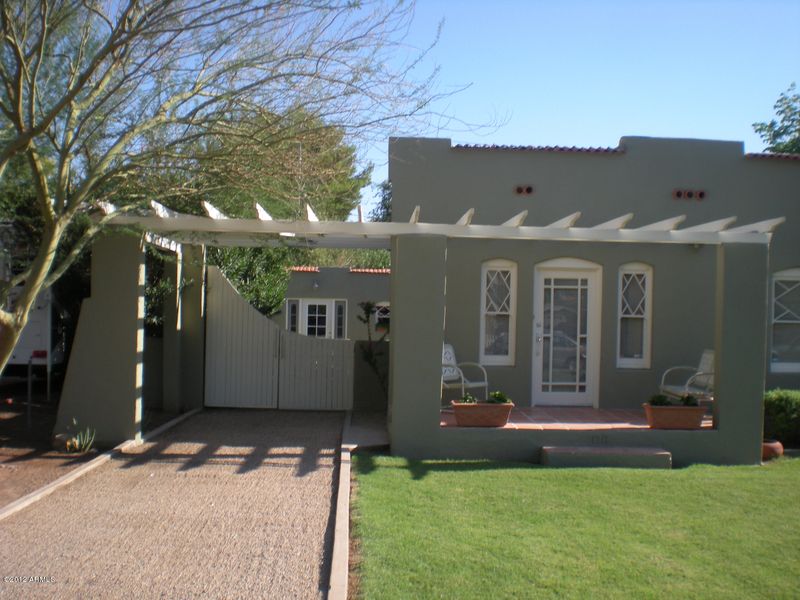 1711 E Earll Dr, Phoenix, AZ 85016