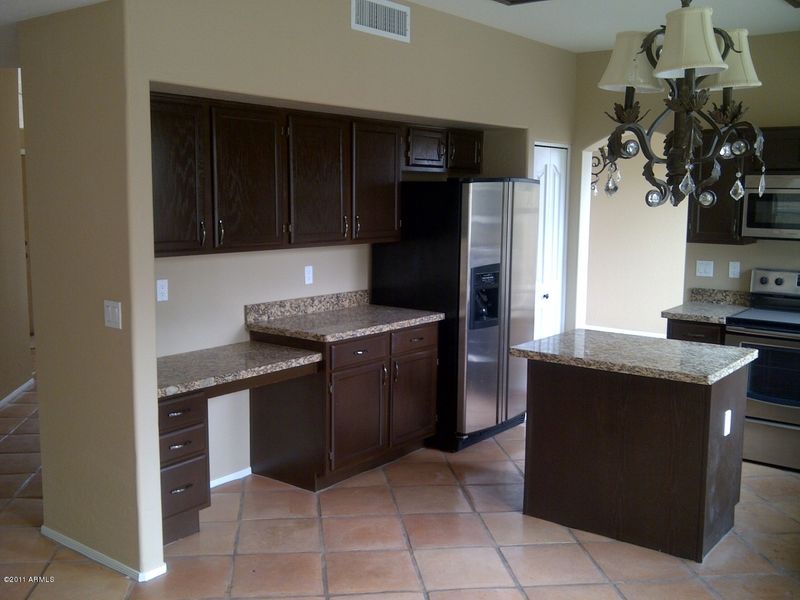 1711 E Hearn Rd, Phoenix, AZ 85022