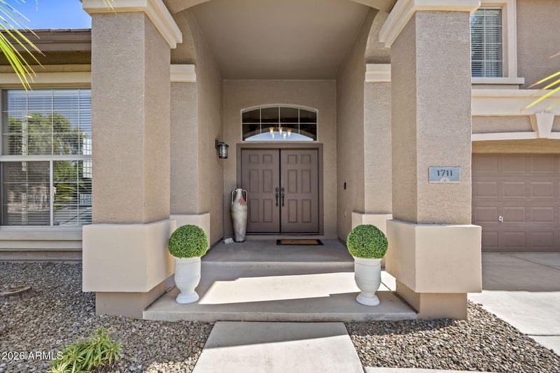 1711 E Horseshoe Dr, Chandler, AZ 85249