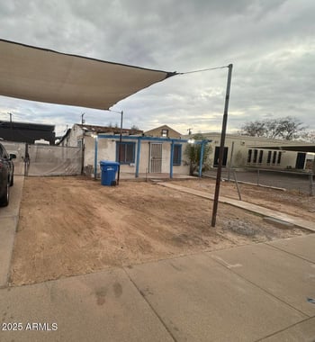1711 Latham St, Phoenix, AZ 85007