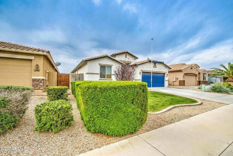 1711 Paisley Dr, San Tan Valley, AZ 85144