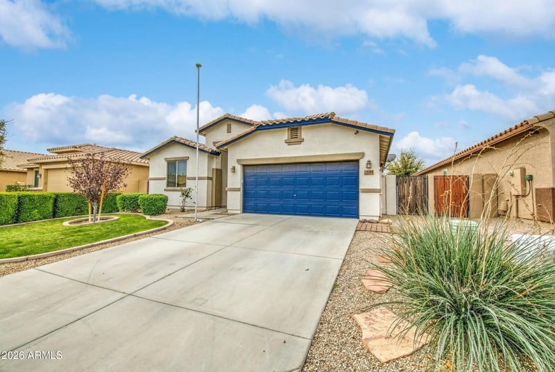 1711 Paisley Dr, San Tan Valley, AZ 85144