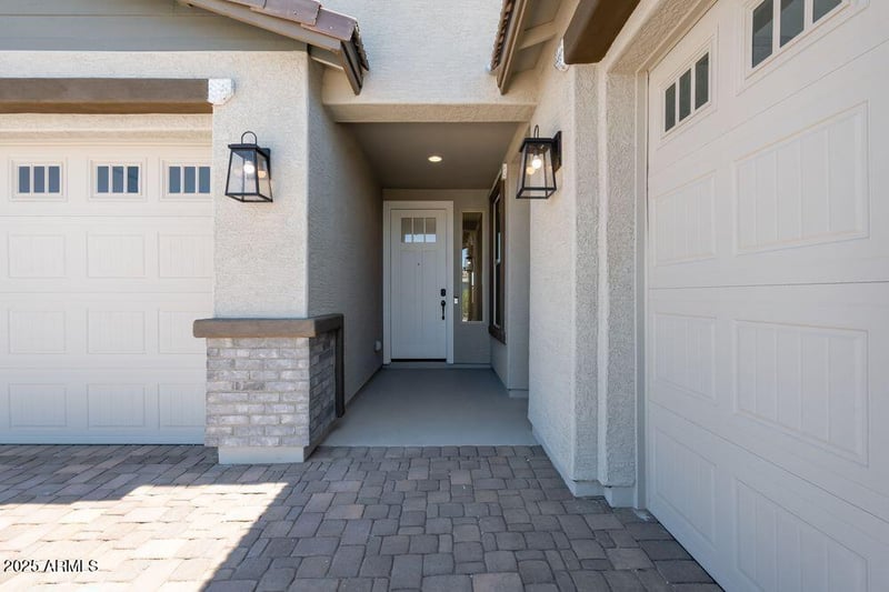 17110 Hackamore Dr, Surprise, AZ 85387