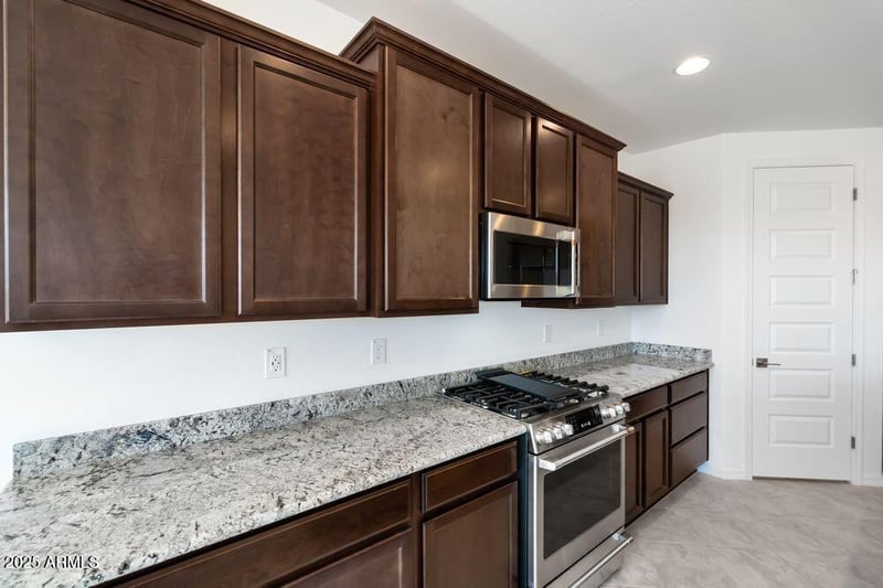 17110 Hackamore Dr, Surprise, AZ 85387