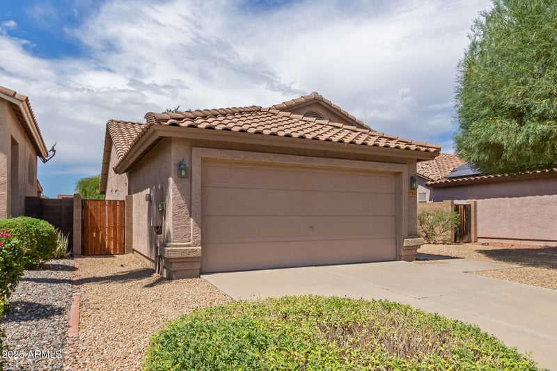 17112 Woodrose Ave, Surprise, AZ 85374