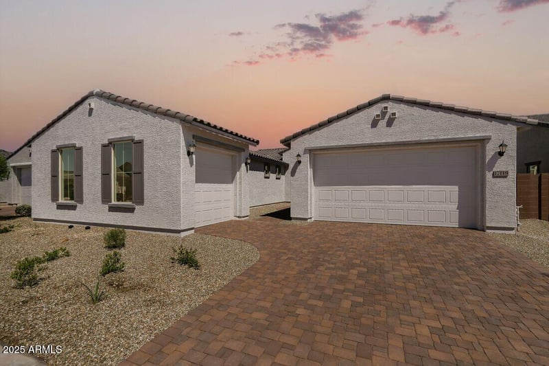 17118 Hackamore Dr, Surprise, AZ 85387