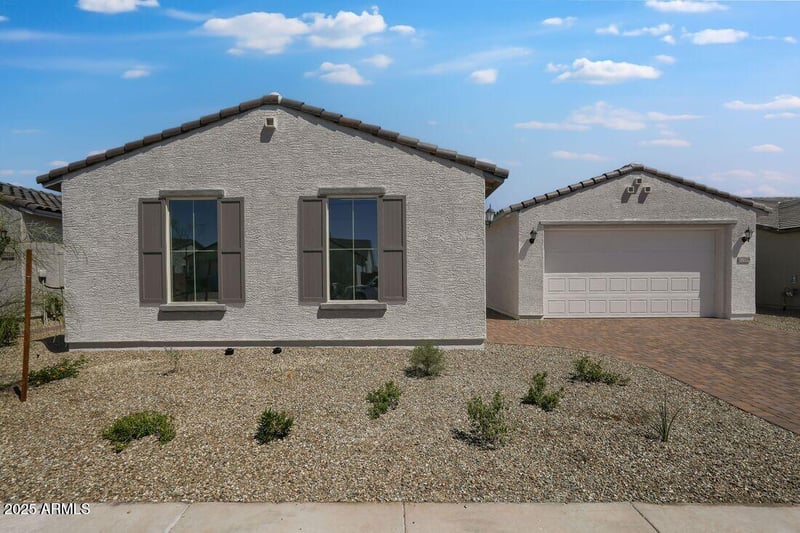 17118 Hackamore Dr, Surprise, AZ 85387