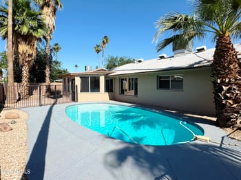1712 Manhatton Dr, Tempe, AZ 85282