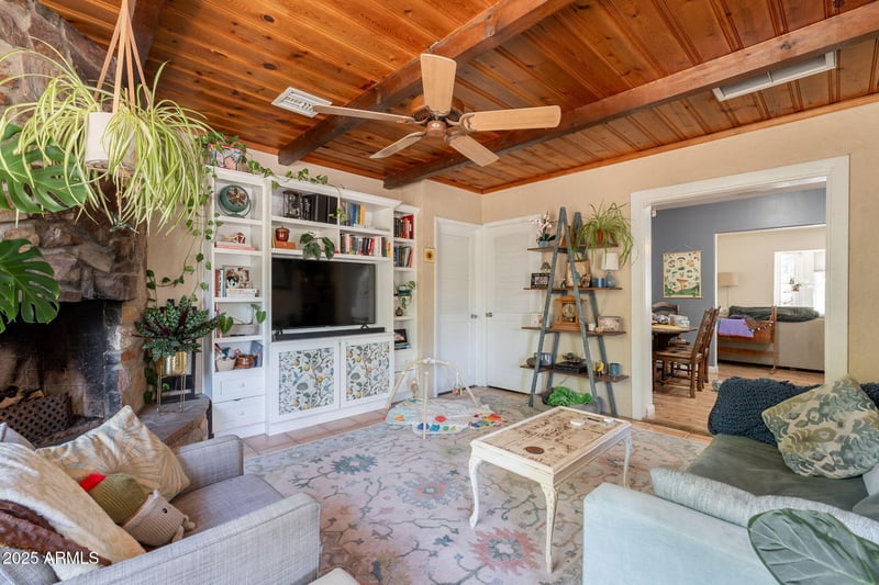 1712 Montebello Ave, Phoenix, AZ 85016