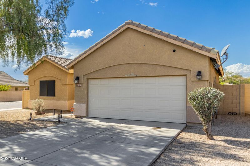 1712 S 79th Glen, Phoenix, AZ 85043
