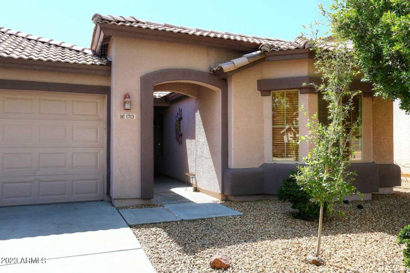1713 E Beverly Rd, Phoenix, AZ 85042