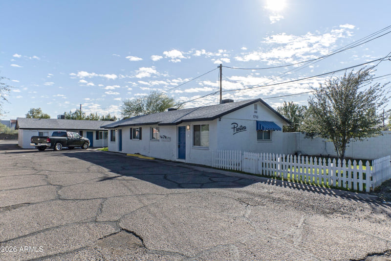 1713 31st Pl, Phoenix, AZ 85008